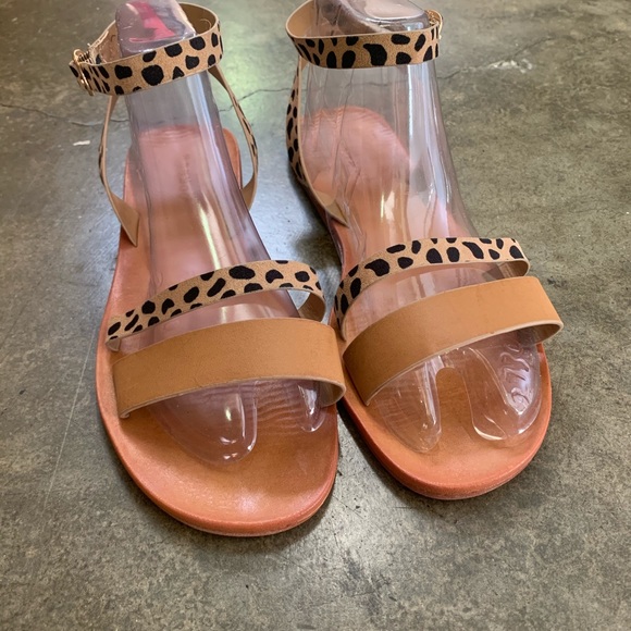 Tan Leopard Double Strap adjustable sandal MD84 - Picture 9 of 9